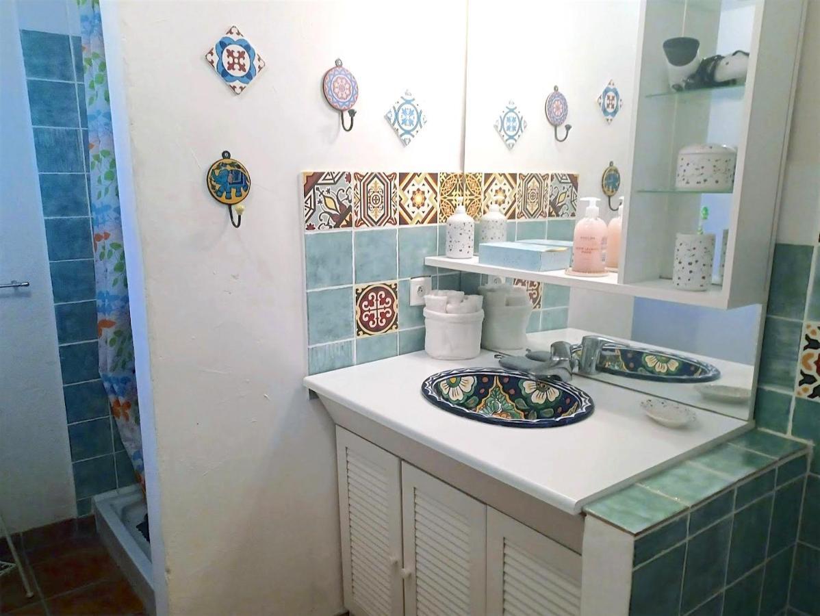 Une Chambre En Provence Correns Екстериор снимка