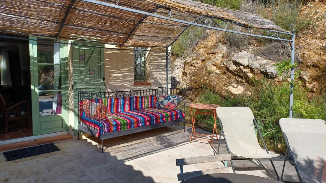 Une Chambre En Provence Correns Екстериор снимка