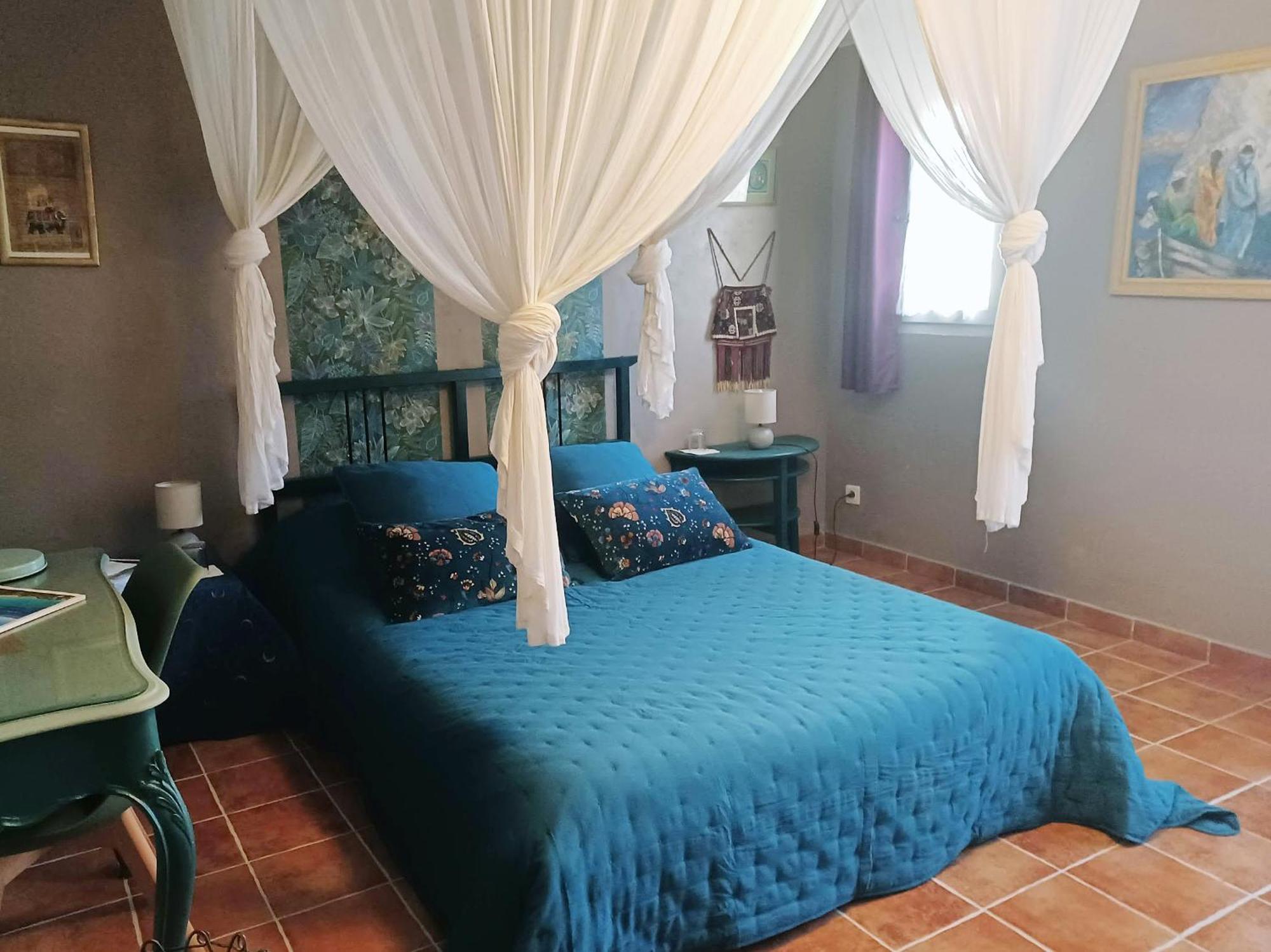 Une Chambre En Provence Correns Екстериор снимка